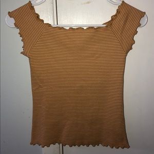 EUC Aeropostale Women’s Yellow Crop Top